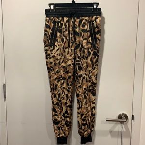 Bebe leopard pants